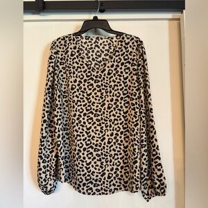 SHEIN Black and Tan Relaxed Blouse